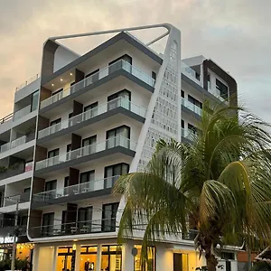 https://apt-alizee-tower.quintano-roohotels.com